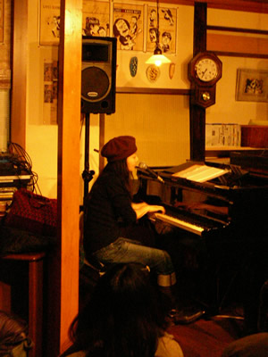 e0029132_10112856.jpg