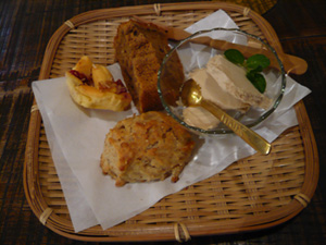 b0019820_0273175.jpg