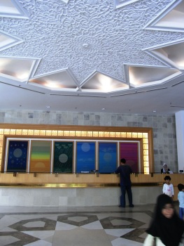 e0066369_238574.jpg