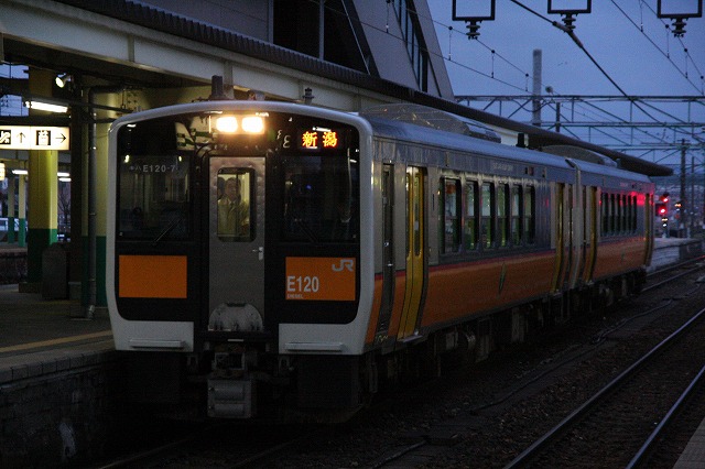 b0002858_0255993.jpg