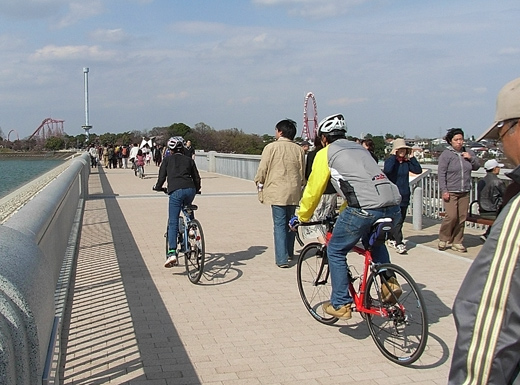 e0066210_0282495.jpg