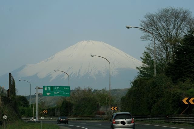 f0039538_2343463.jpg