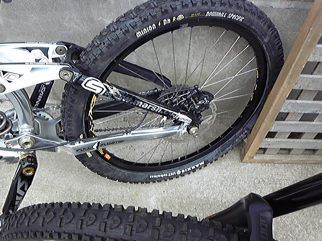 e0015108_16272269.jpg