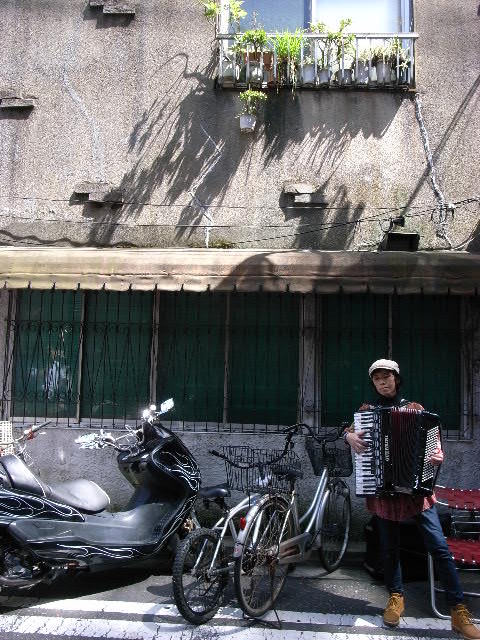 a0087341_21293836.jpg