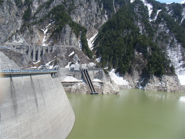 b0102639_0332827.jpg