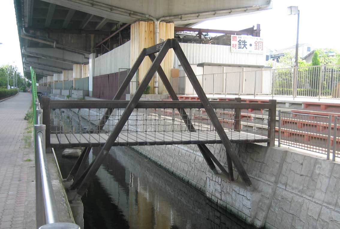 b0057679_8385285.jpg