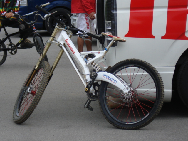 e0015108_841968.jpg