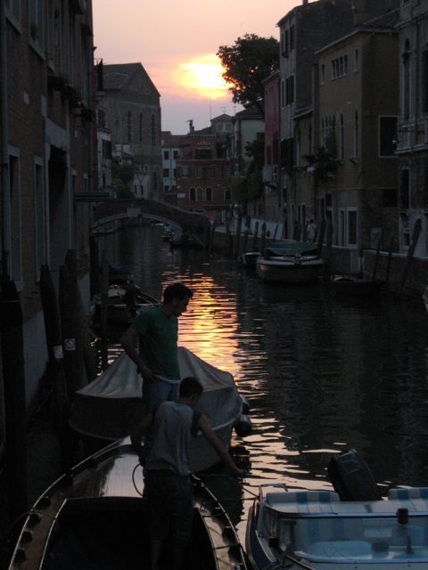b0142203_2312204.jpg
