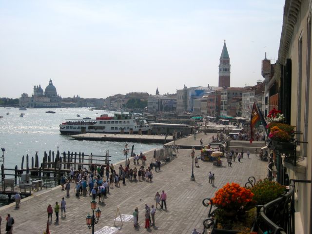 b0142203_2203141.jpg