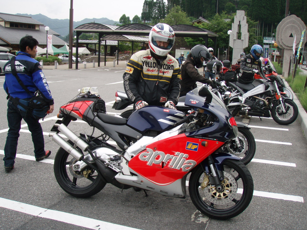 b0164002_2254288.jpg