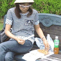 d0033734_1030325.gif