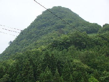 ピラミッド山！東北のピラミッド！探し登った富士の山々 : <b>岩手県花巻</b> <b>...</b>