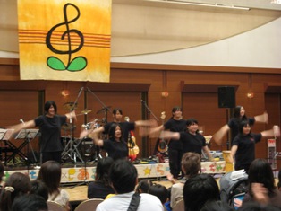 b0080984_8441375.jpg