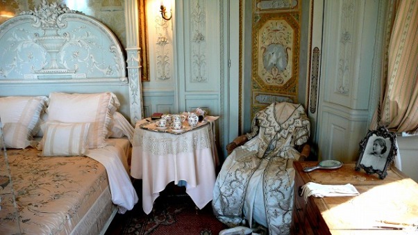 クラシテンコモリ フレンチロココのお屋敷インテリア 2 フランスインテリアの参考例[南フランス・田舎風・アパルトマン] NAVER まとめ