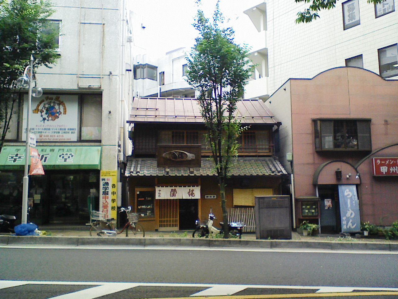 f0125708_1035551.jpg