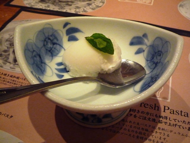 a0127090_043539.jpg