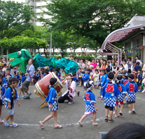 f0032340_2311252.jpg