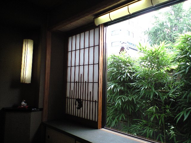 f0051283_1363397.jpg