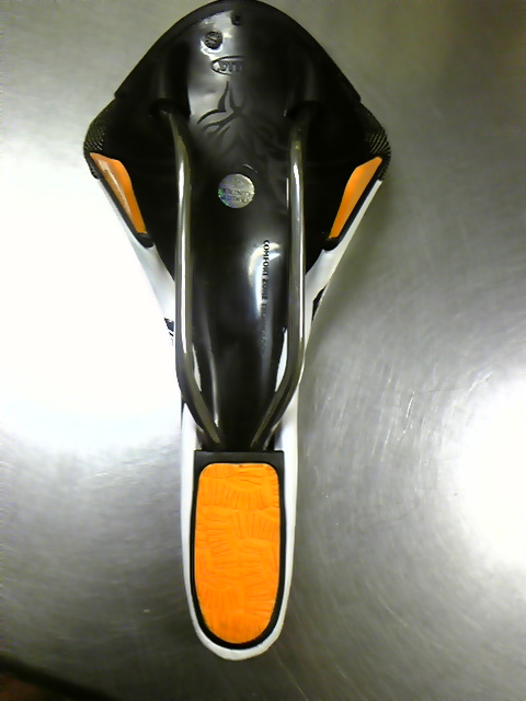 e0015108_23352272.jpg