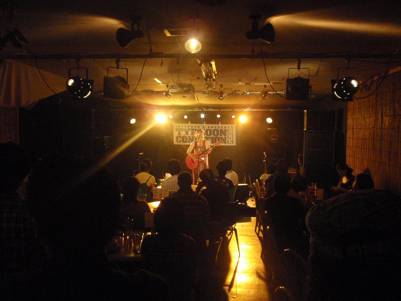 b0053478_0424358.jpg
