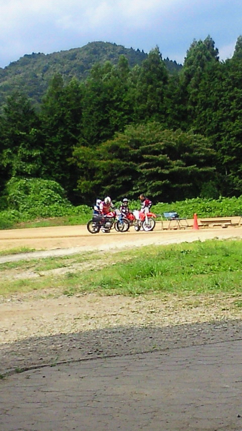 b0189996_940176.jpg