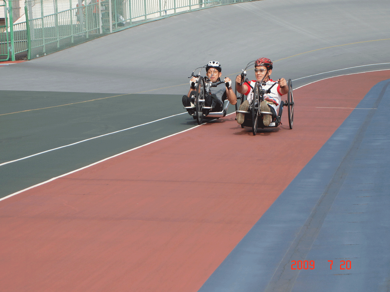 c0146618_12255140.gif