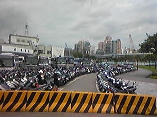 b0037737_1401312.jpg