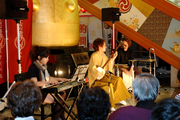 e0037129_0184268.jpg