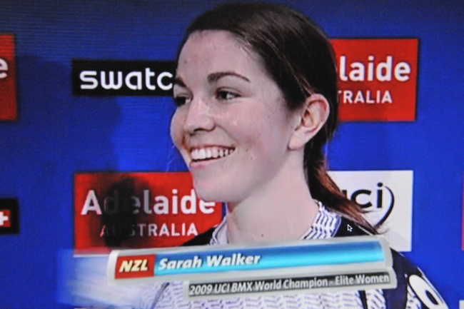Elite WoMen クラス決勝結果 優勝：Sarah WALKER /NZL ２位: <b>Eva AILLOUD</b> /FRA ３ <b>...</b> - b0065730_17443292