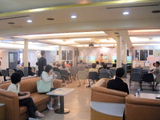 f0043559_8542090.jpg
