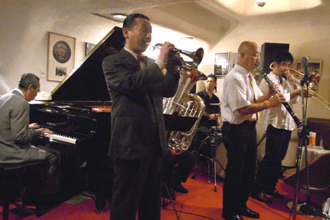 e0083517_14258.jpg