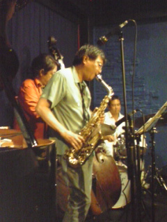 c0145582_1274411.jpg