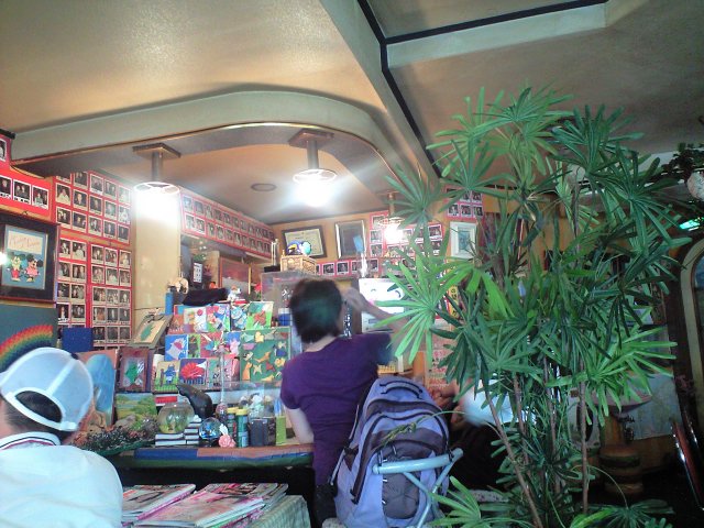 b0002156_051367.jpg