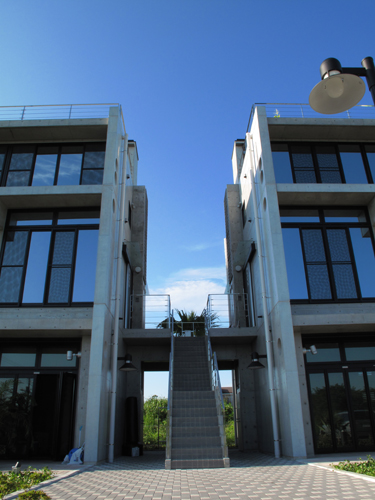 e0190252_2352340.jpg