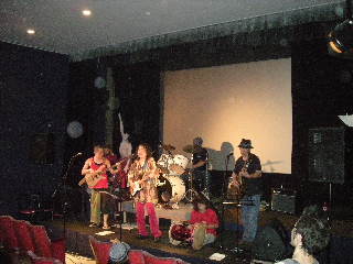 a0101503_0542553.jpg