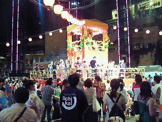 b0043980_1335343.jpg