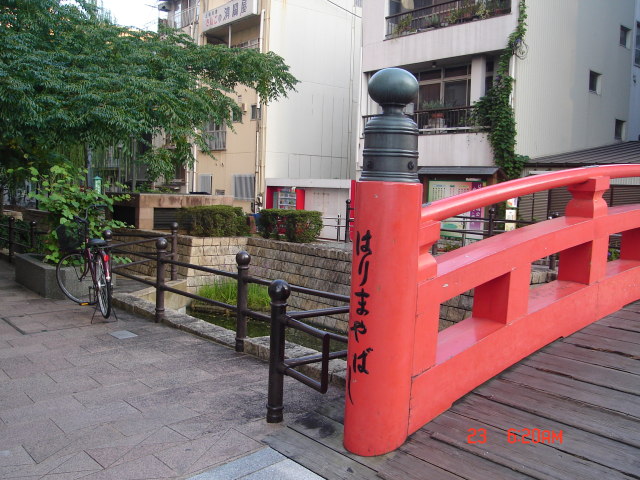 a0116205_1754464.jpg