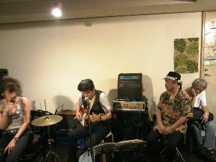 c0108673_1553337.jpg