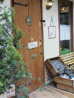 f0112873_1101620.jpg