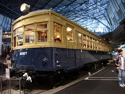 d0054855_1058353.jpg