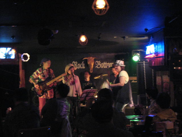 d0066024_2375870.jpg