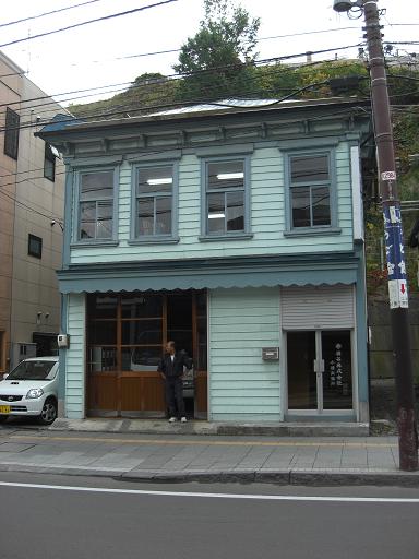 b0023799_23423384.jpg