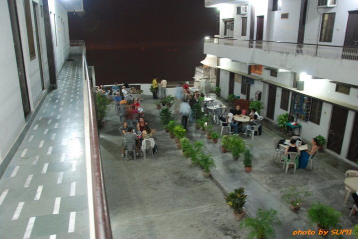 b0002156_2156645.jpg