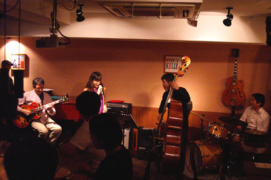 e0083517_3291794.jpg