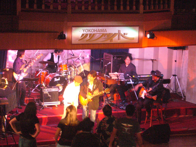 e0138131_128613.jpg