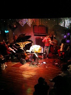 e0027813_1201059.jpg