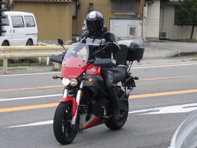 b0164002_2213377.jpg