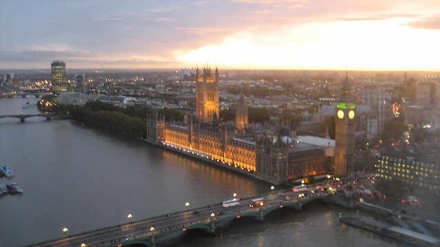 e0106372_1610844.jpg