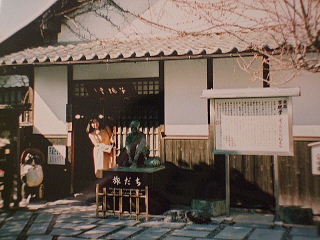 f0039281_2374525.jpg