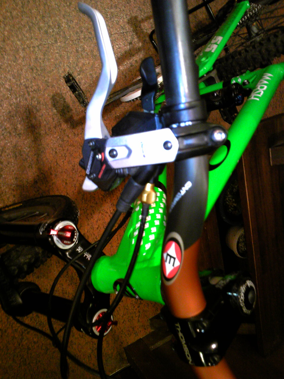 e0015108_0374650.jpg